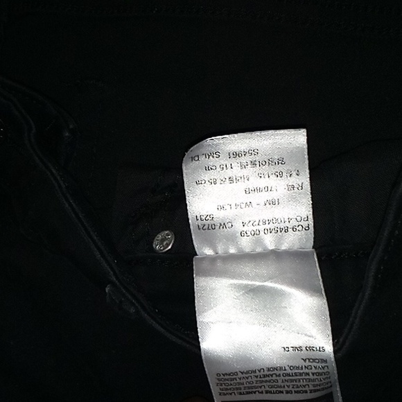 Levi Strauss Signature Women's black jeans 18W Mid Rise Skinny (reposh!) - Picture 7 of 7